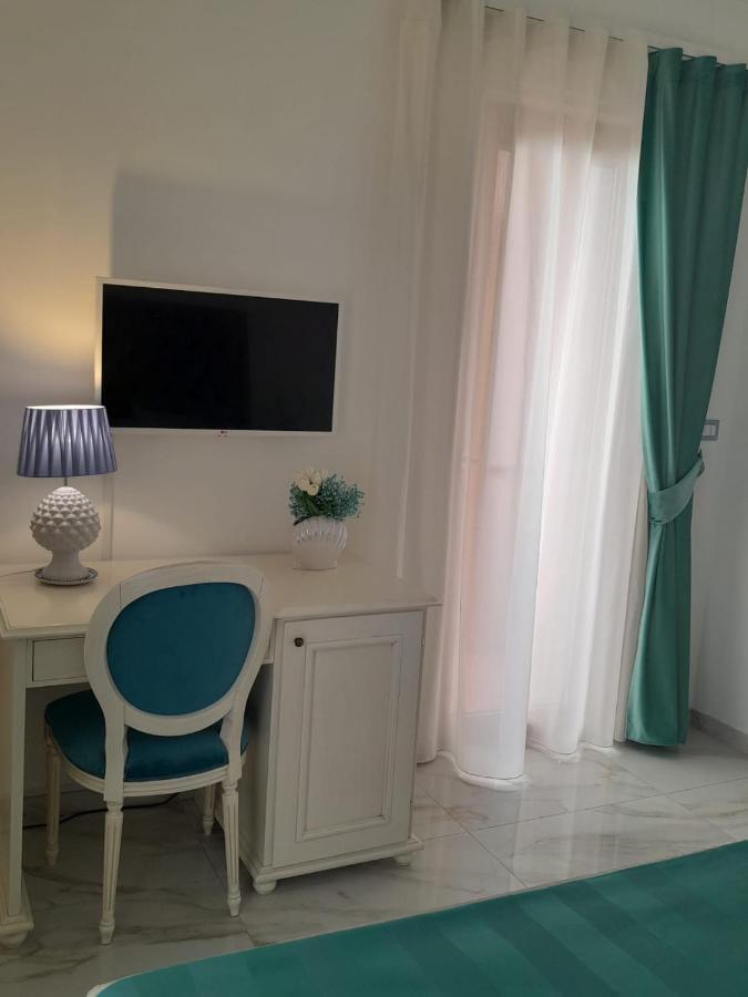 La Vigna Del Vento Bed & Breakfast Casola di Napoli Exterior photo