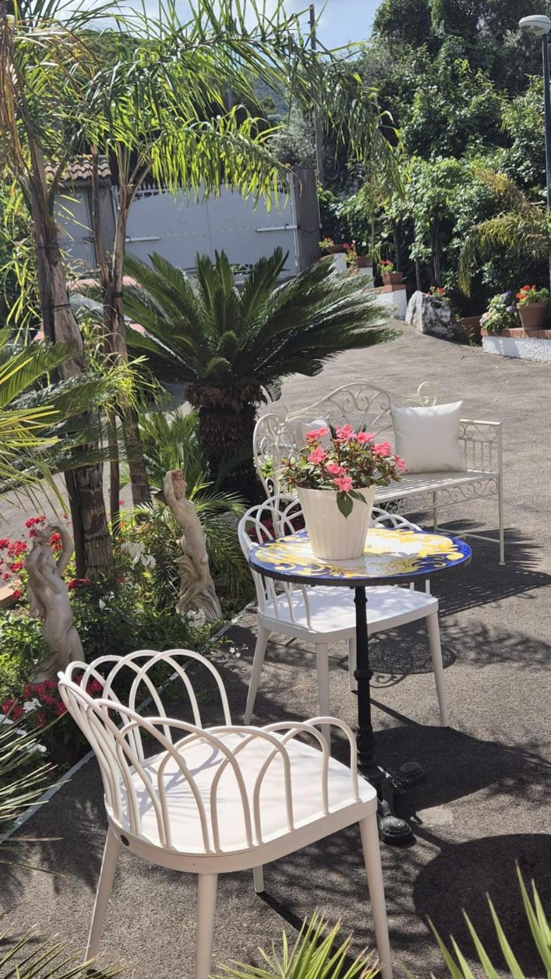 La Vigna Del Vento Bed & Breakfast Casola di Napoli Exterior photo